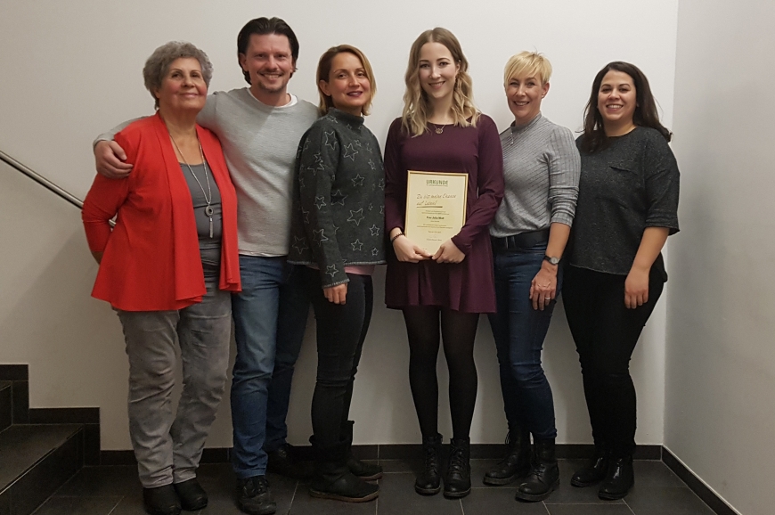 'Julia hat ihres gesunden Stammzellen einem kleinen Jungen gespendet'-Bild-1