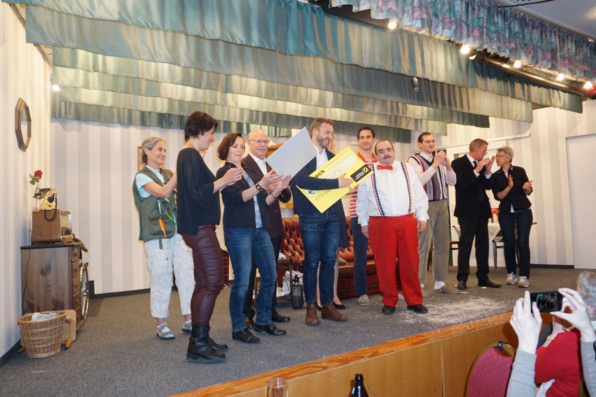'Tolles Theater spendet Einnahmen an unseren Verein und an den Krankenpflegeverein Hohenweiler'-Bild-4