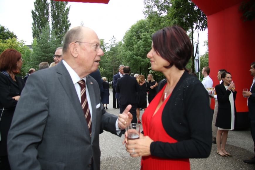 'Berührende Preisverleihung im Festspielhaus Bregenz würdigt Arbeit von Susanne Marosch'-Bild-11