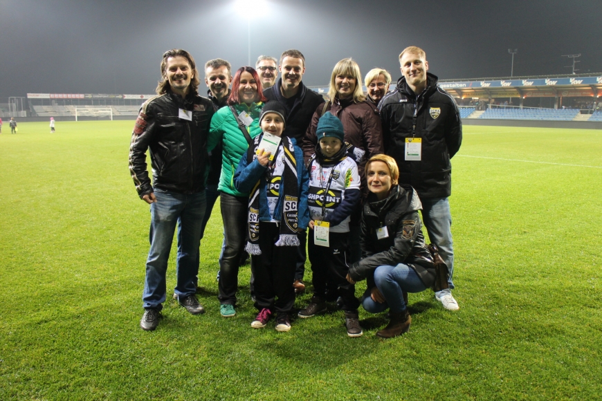 'Ein strahlendes Kinderlächeln beim Heimspiel des SCR Altach - Lukas' großer Auftritt!'-Bild-11