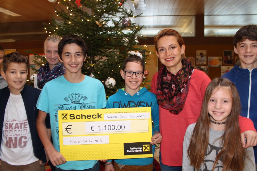 'Neue Mittelschule Sulz-Röthis spendet € 1.100,- nach Sponsorenlauf bei Erntedankfest'-Bild-1