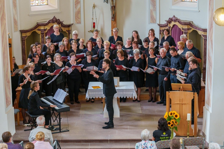 'Großartige Spende nach Konzert des Kirchenchores in Vandans'-Bild-19