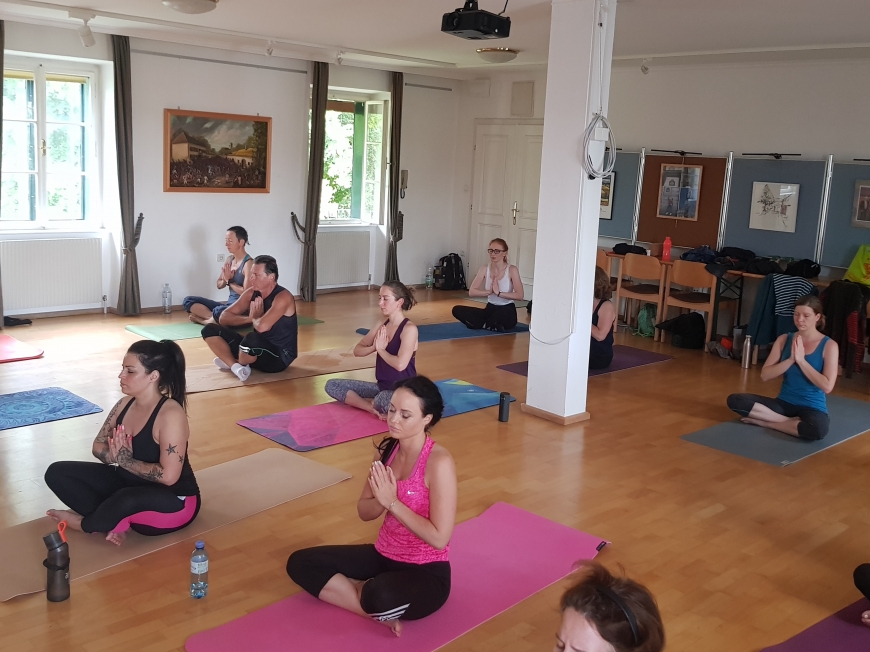 'Erstes österreichweites Yoga-Benefiz für die Leukämiehilfe Österreich'-Bild-12
