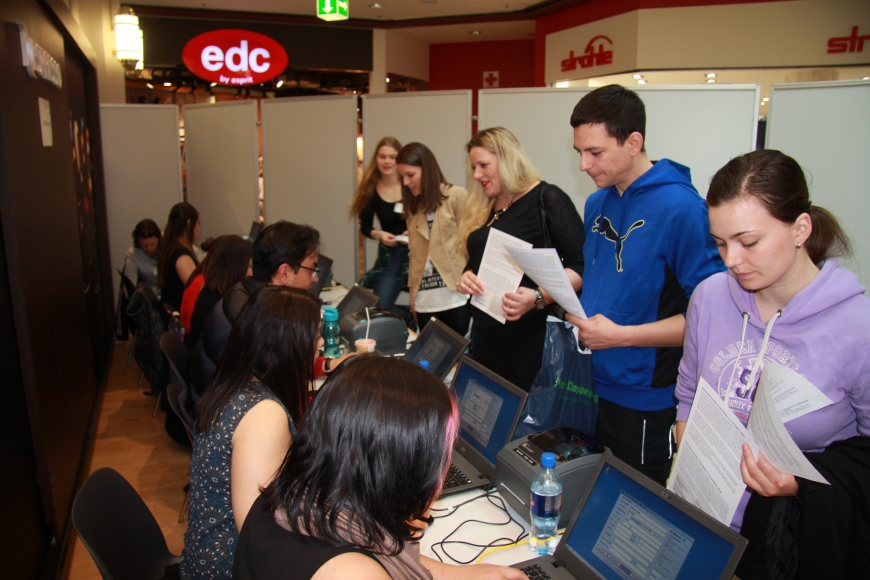 'Messeparkaktion mit 885 Neutypisierungen ein voller Erfolg'-Bild-1