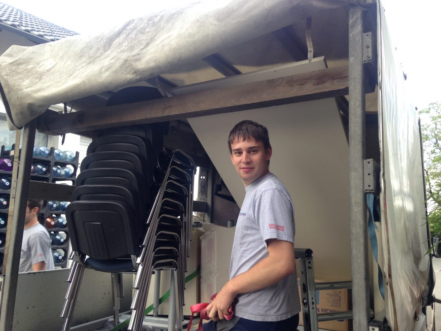 'illwerke vkw helfen durch Lehrlingsaktion bei Vereinsumzug'-Bild-5