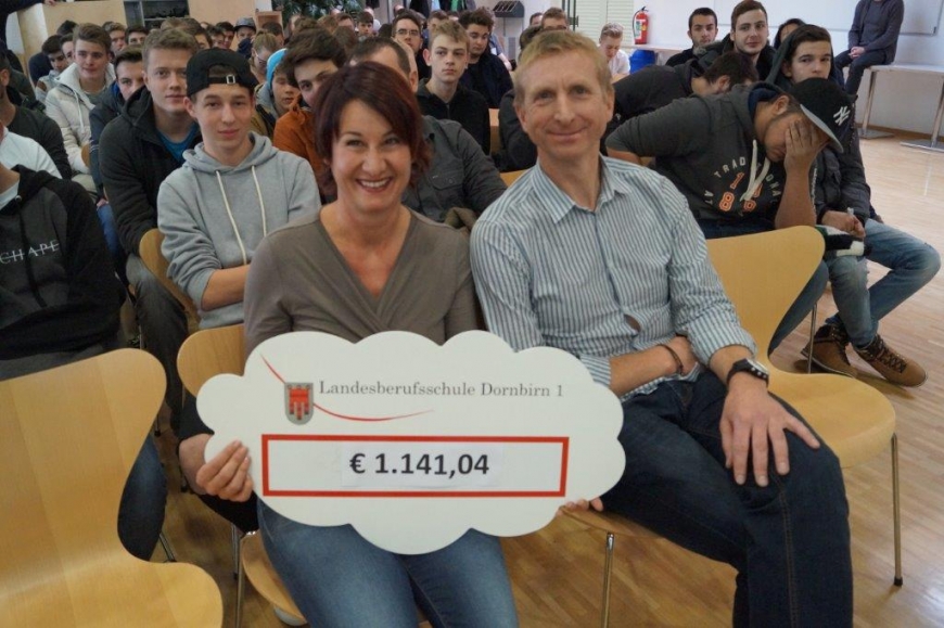 'Landesberufsschule Dornbirn 1 spendet € 1.141,04 für Typisierungen'-Bild-3