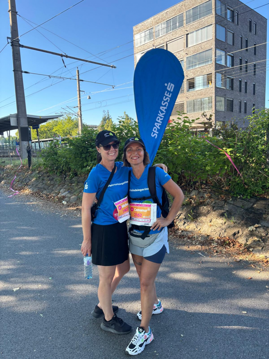 'Ein Zeichen der Hoffnung: Sparkasse ermöglicht bewegenden Einsatz von Geben für Leben beim Frauenlauf - Vorarlberg'-Bild-6