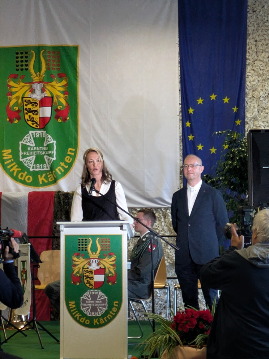 'Award der Dankbarkeit für das Militärkommando KÄRNTEN'-Bild-1