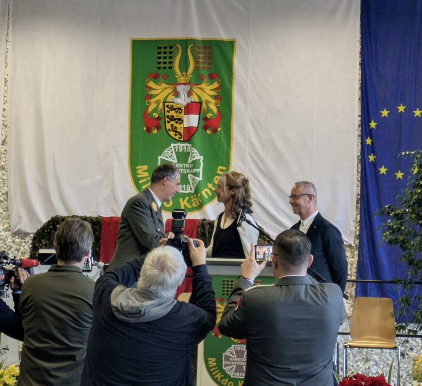 'Award der Dankbarkeit für das Militärkommando KÄRNTEN'-Bild-2