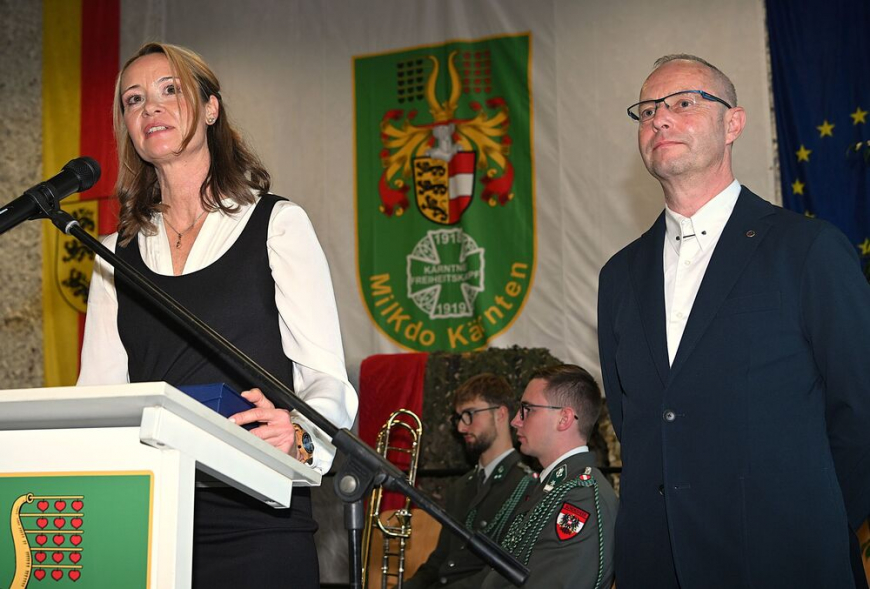 'Award der Dankbarkeit für das Militärkommando KÄRNTEN'-Bild-4