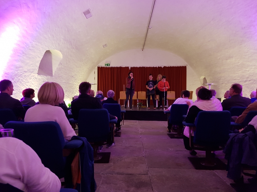 'Theatergruppe Lichtblick und Seniorentheater Spätlese mit toller Aufführung'-Bild-1