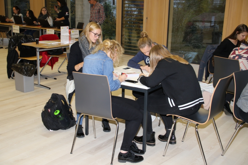 '99 Neutypisierungen und € 362,- an Spenden bei Maturaprojekt Marienberg'-Bild-4