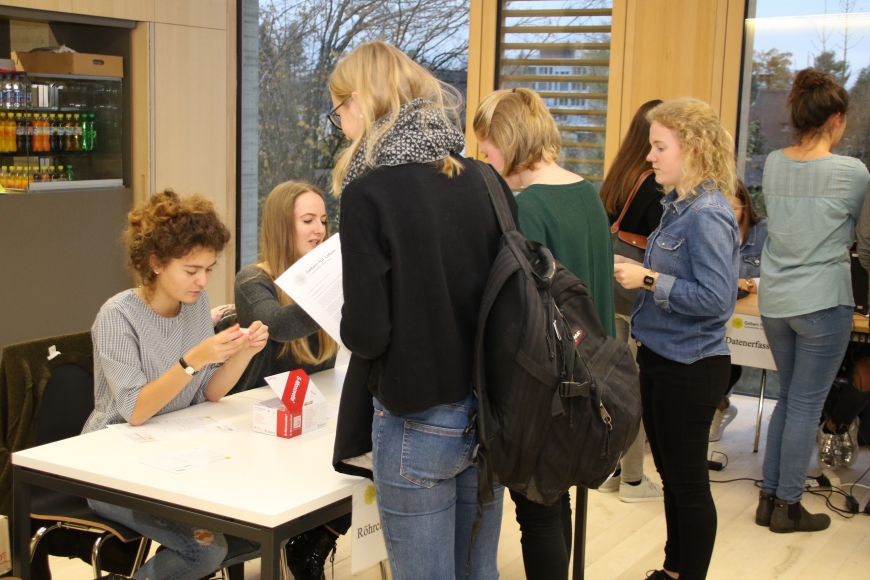 '99 Neutypisierungen und € 362,- an Spenden bei Maturaprojekt Marienberg'-Bild-7