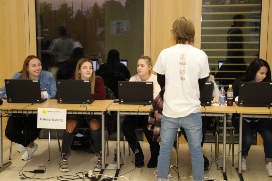 '99 Neutypisierungen und € 362,- an Spenden bei Maturaprojekt Marienberg'-Bild-17