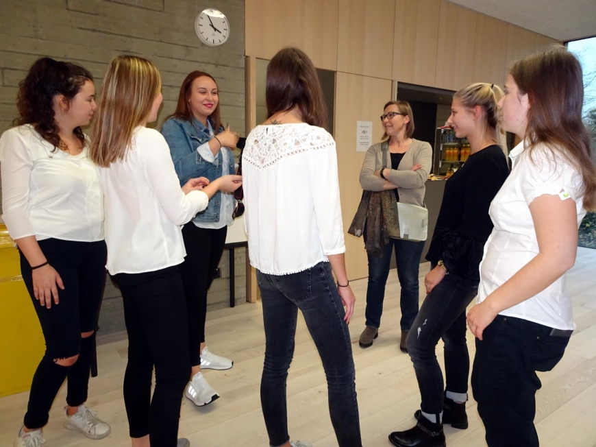 '99 Neutypisierungen und € 362,- an Spenden bei Maturaprojekt Marienberg'-Bild-28