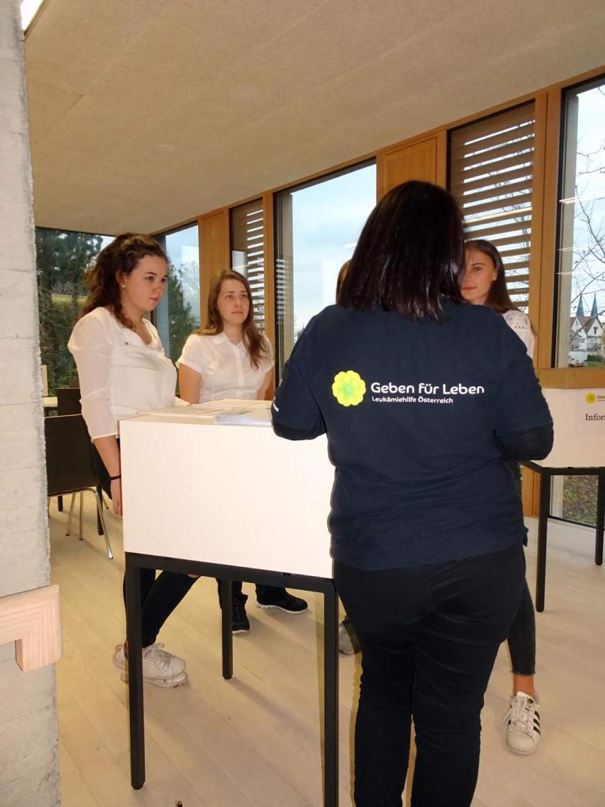 '99 Neutypisierungen und € 362,- an Spenden bei Maturaprojekt Marienberg'-Bild-35