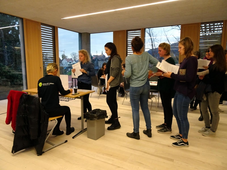 '99 Neutypisierungen und € 362,- an Spenden bei Maturaprojekt Marienberg'-Bild-40