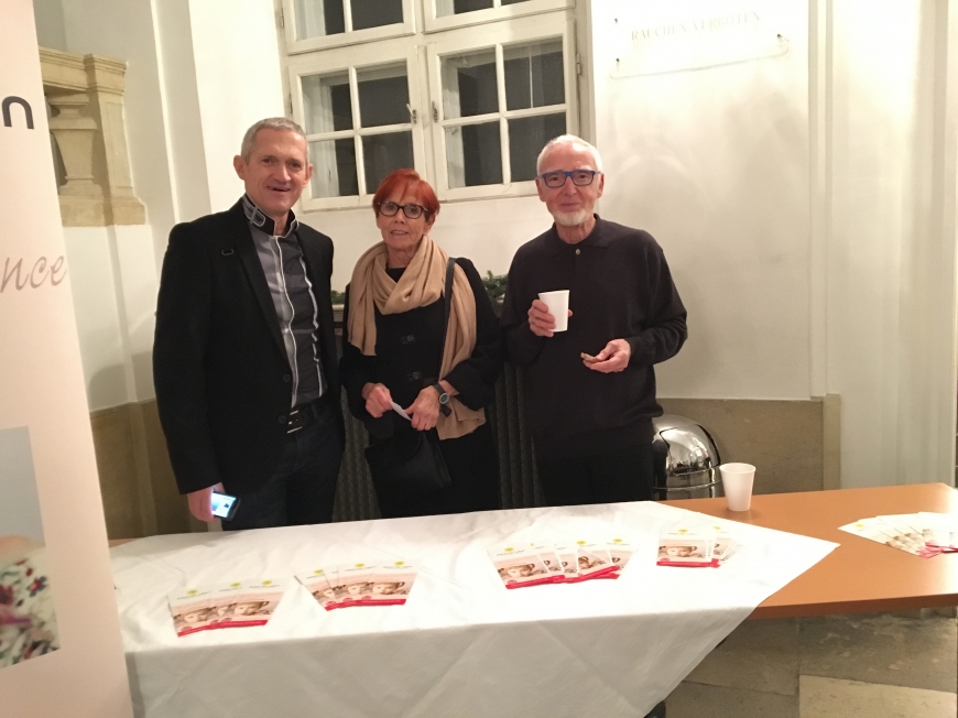 'Opernfreunde mit sozialem Engagement helfen uns dabei, weitere Leben zu retten'-Bild-5