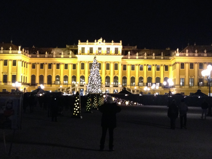 'Opernfreunde mit sozialem Engagement helfen uns dabei, weitere Leben zu retten'-Bild-8