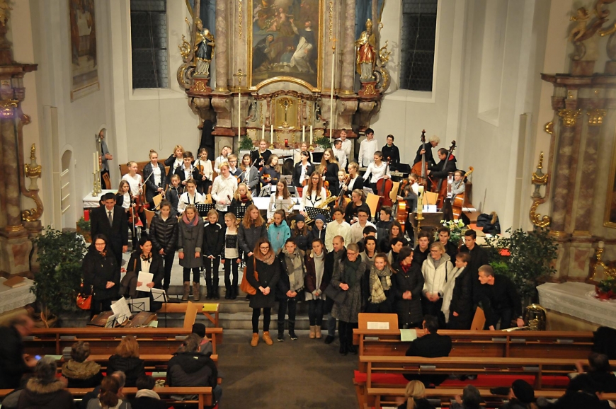 'Traditionelles Adventskonzert in Langenegg mit tollem Ergebnis'-Bild-4