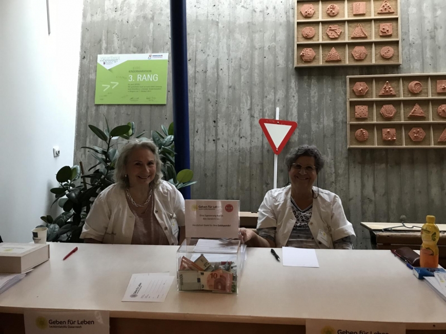 'Unglaublicher Zusammenhalt am Viktorsberg für den 66jährigen Albuin'-Bild-16