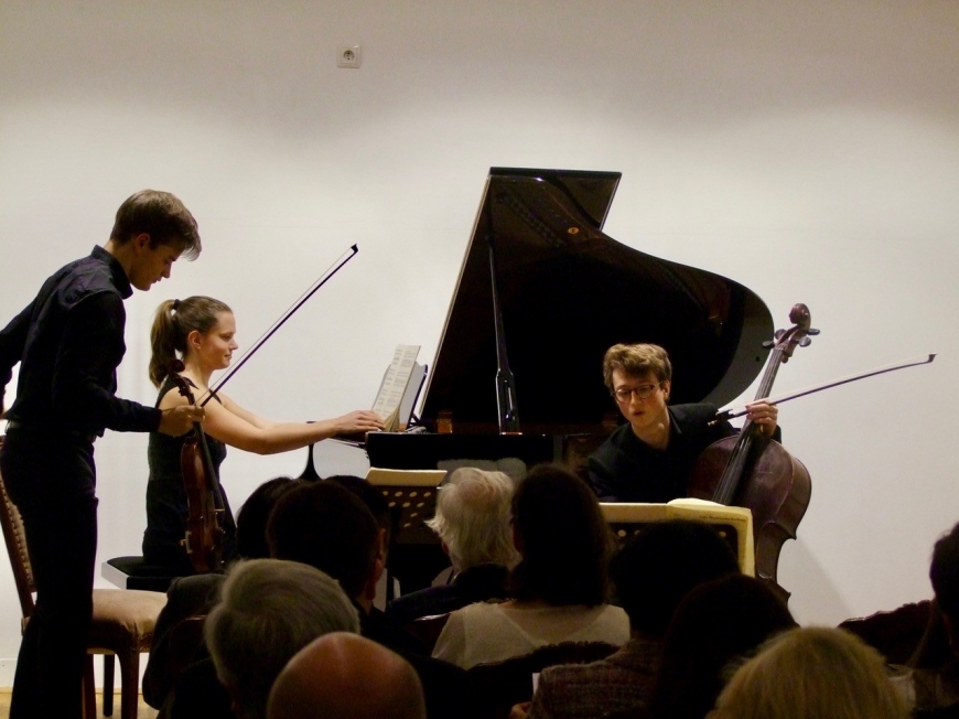 'Großartige Nachwuchskünstler begeistern das Publikum für einen guten Zweck'-Bild-3