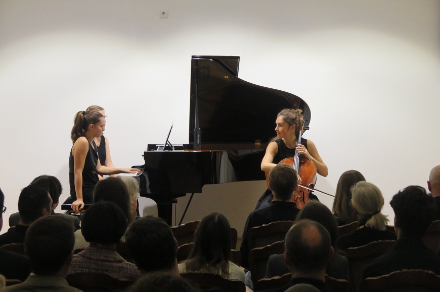 'Großartige Nachwuchskünstler begeistern das Publikum für einen guten Zweck'-Bild-37