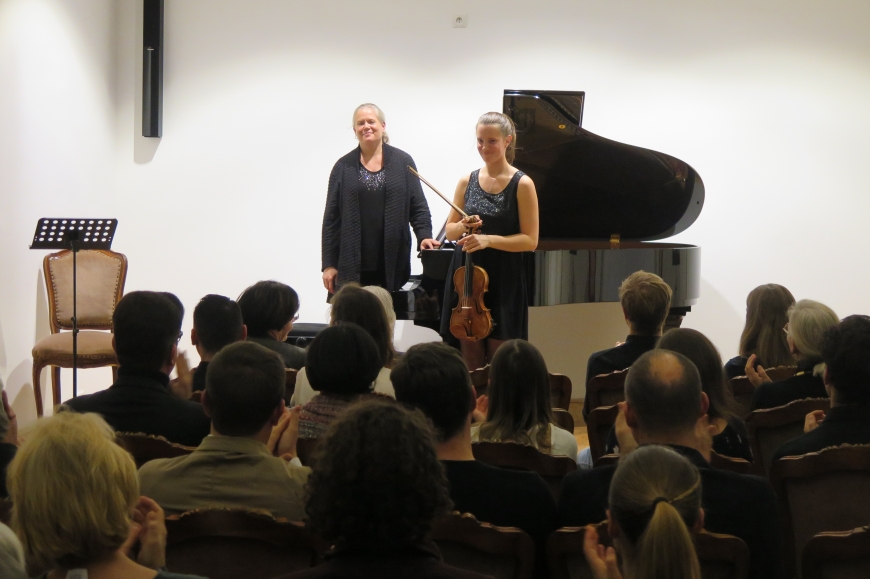 'Großartige Nachwuchskünstler begeistern das Publikum für einen guten Zweck'-Bild-38