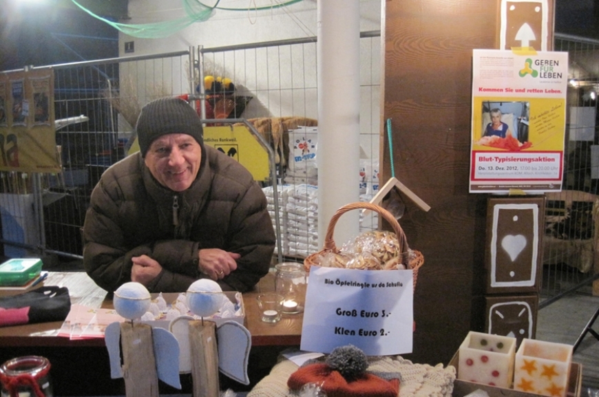 'Scheckübergabe durch die Schaufelstraßengemeinschaft'-Bild-3