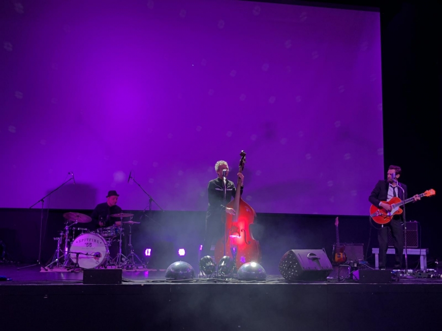 'Großartiges Benefizkonzert von The Monroes und Spitfire55'-Bild-36