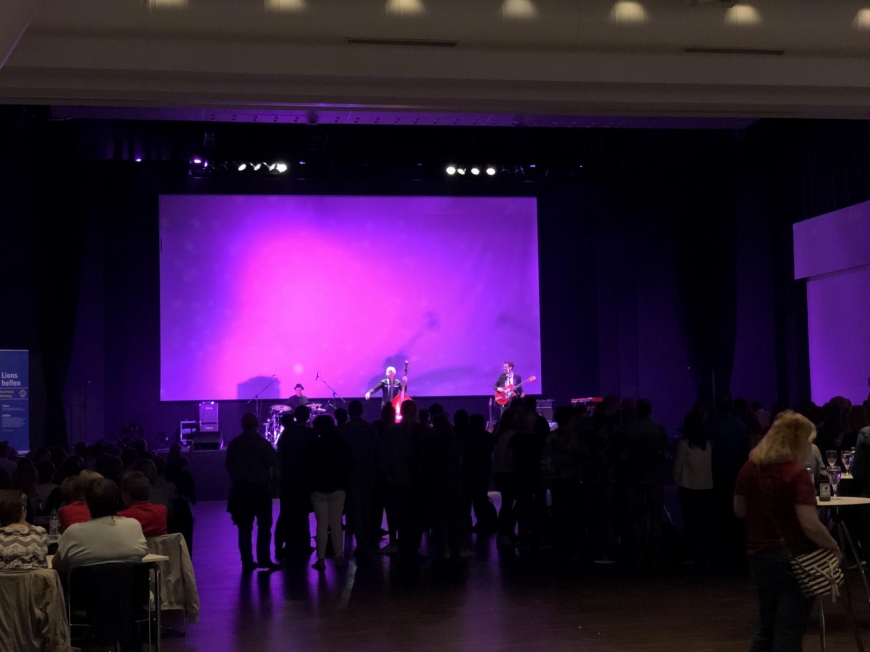 'Großartiges Benefizkonzert von The Monroes und Spitfire55'-Bild-37