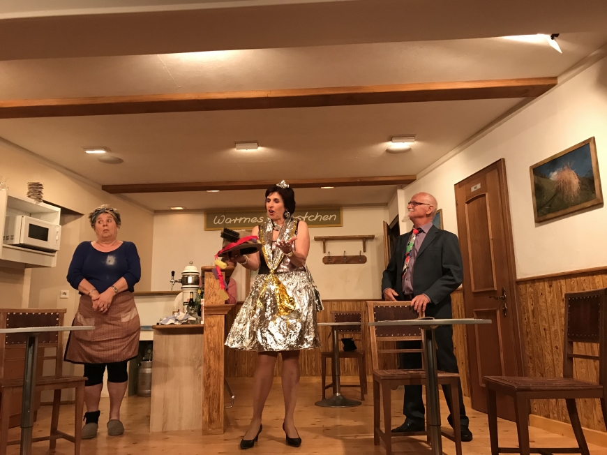 'Großzügige Spende der Theatergruppe Latschau durch Benefizvorstellung'-Bild-3