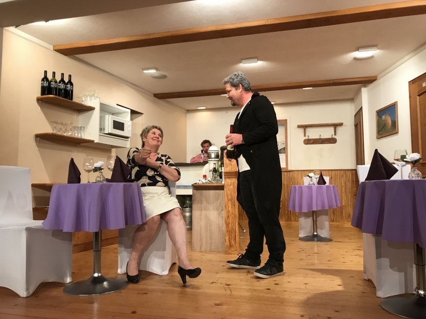 'Großzügige Spende der Theatergruppe Latschau durch Benefizvorstellung'-Bild-5