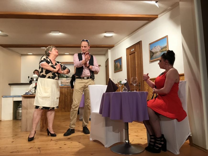 'Großzügige Spende der Theatergruppe Latschau durch Benefizvorstellung'-Bild-6