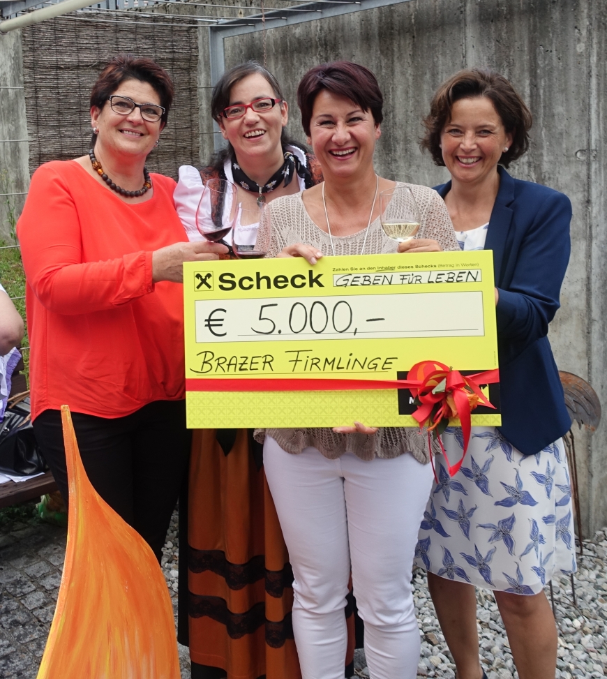 'Tolle Spende der Firmlinge in Braz'-Bild-2