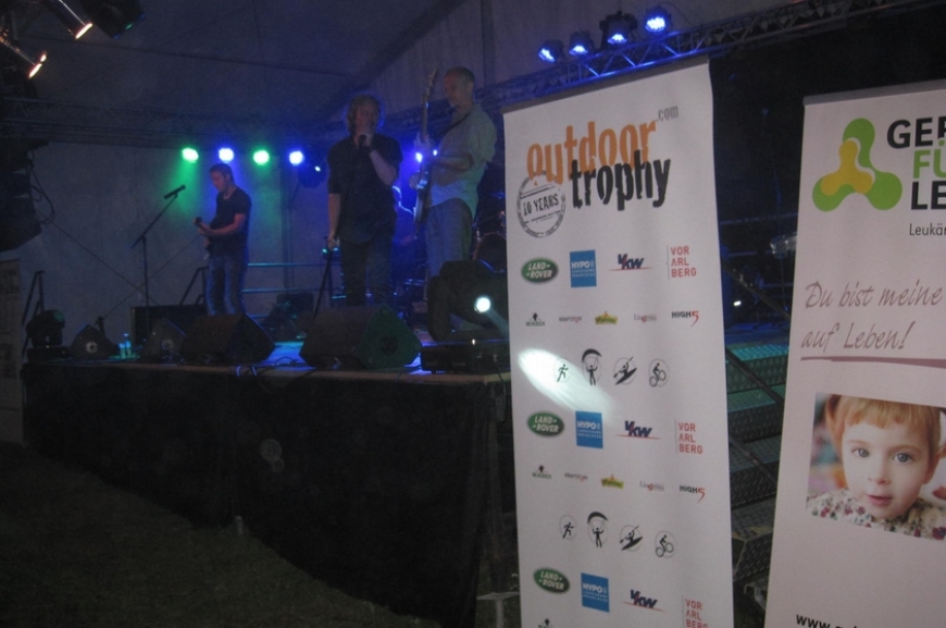 'High Five unterstützt durch Tombola bei Outdoor Trophy!'-Bild-13