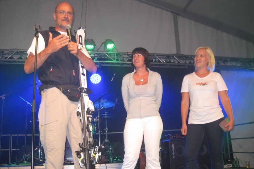 'High Five unterstützt durch Tombola bei Outdoor Trophy!'-Bild-23